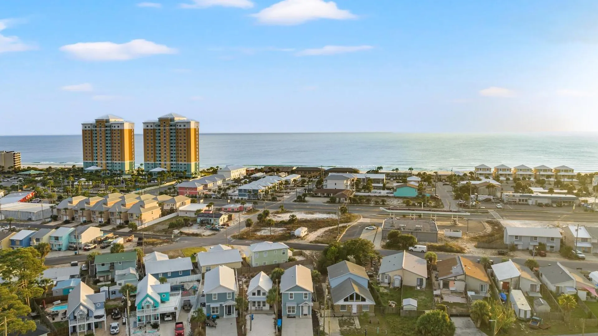 Spacious 4-Bed, 3-Bath Beach House - Sleeps 12 For The Perfect Getaway Panama City Beach 0*,  United States