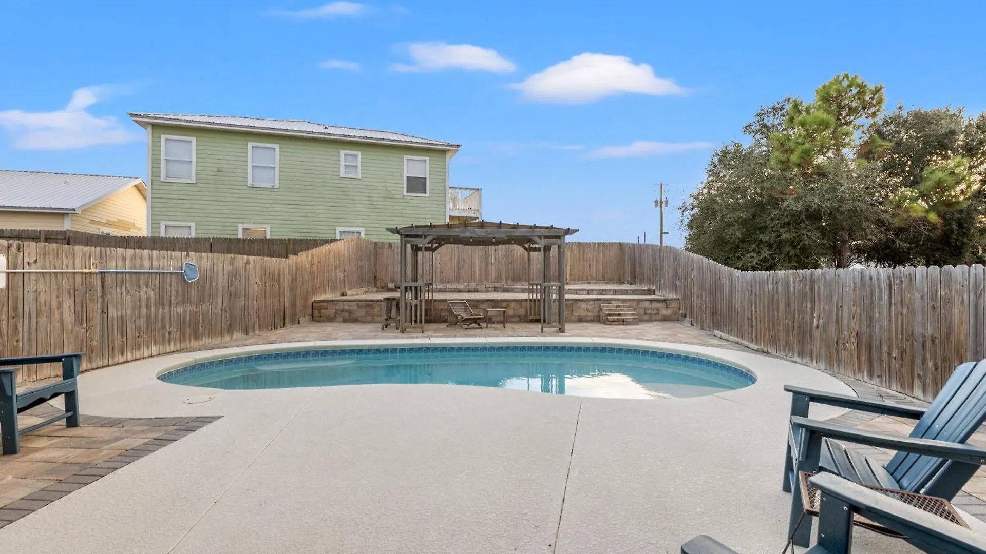 Spacious 4-Bed, 3-Bath Beach House - Sleeps 12 For The Perfect Getaway Panama City Beach 0*,