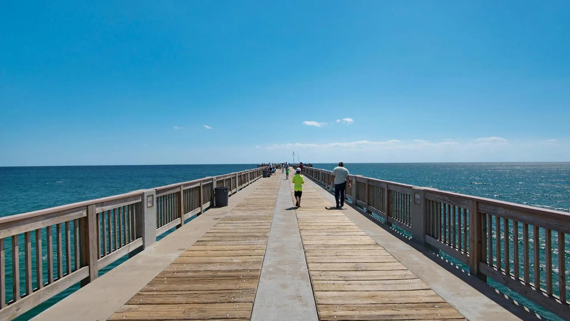Spacious 4-Bed, 3-Bath Beach House - Sleeps 12 For The Perfect Getaway Panama City Beach